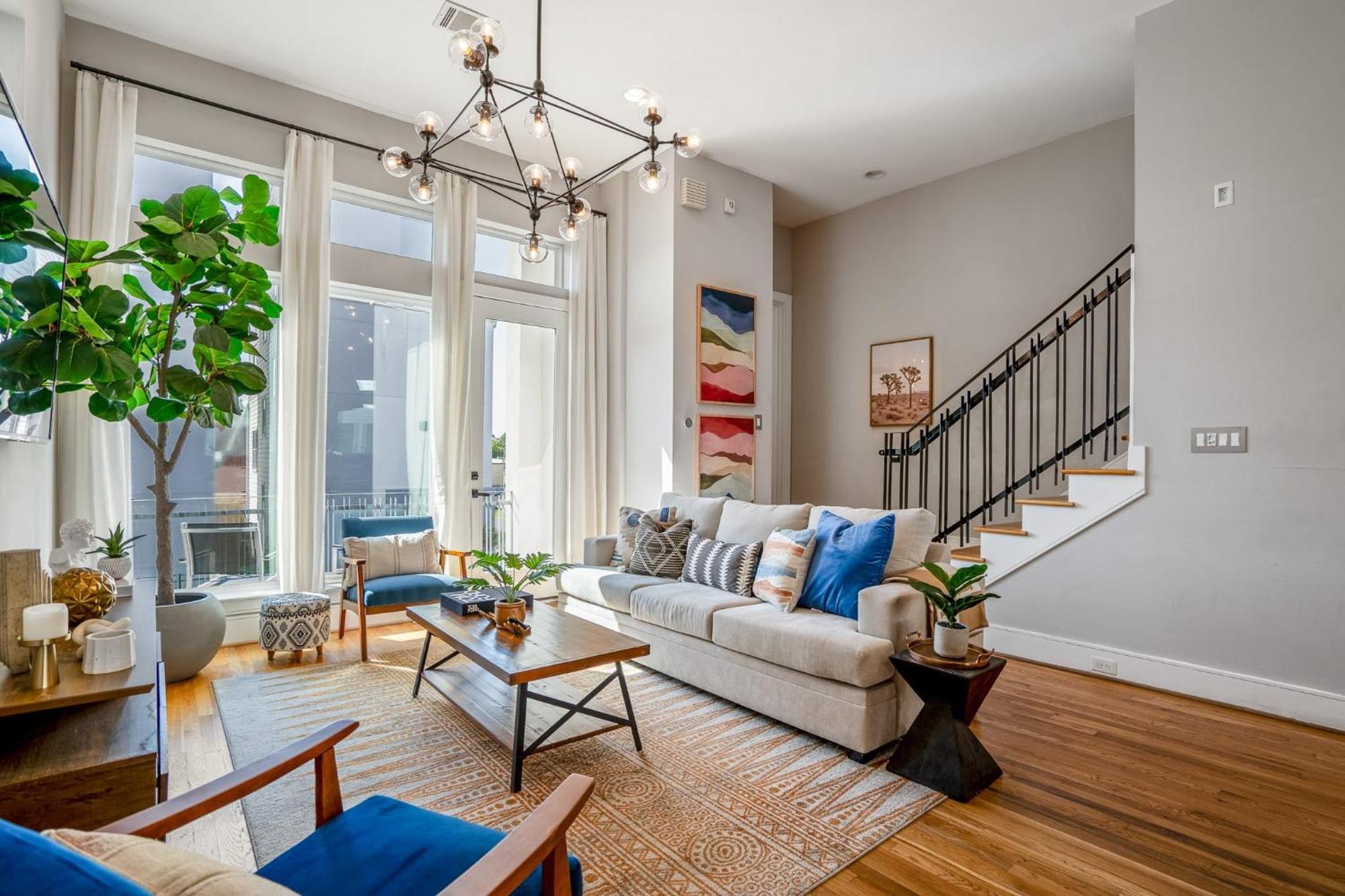 Luxury Downtown Getaway With Breathtaking Views Villa Хюстън Екстериор снимка